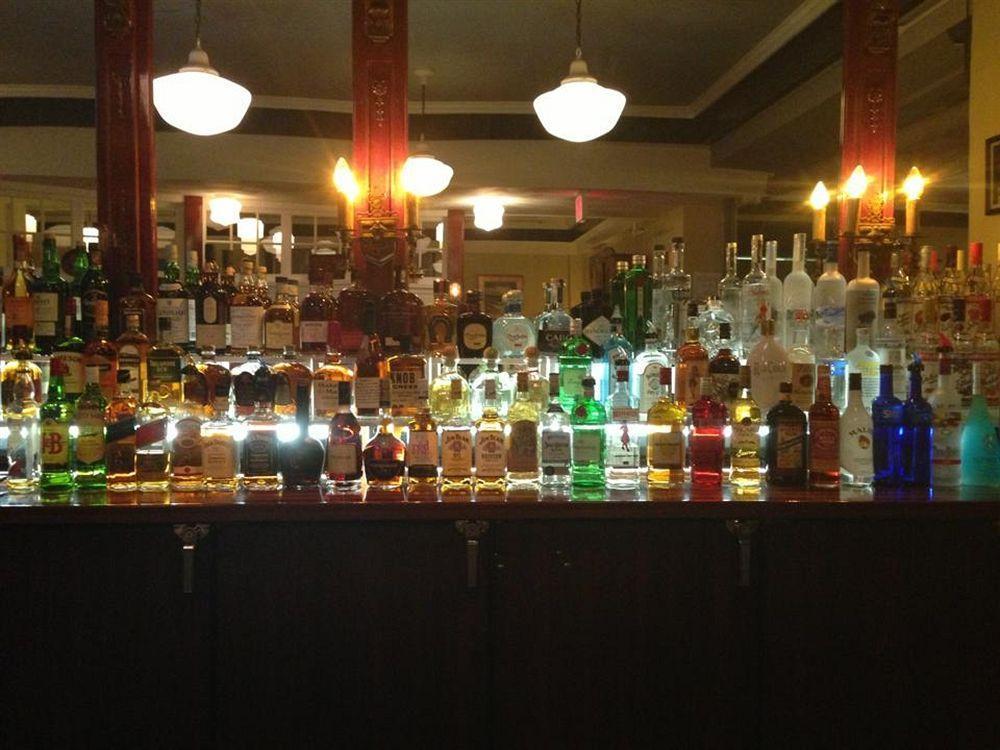 & Restaurant Frankfort